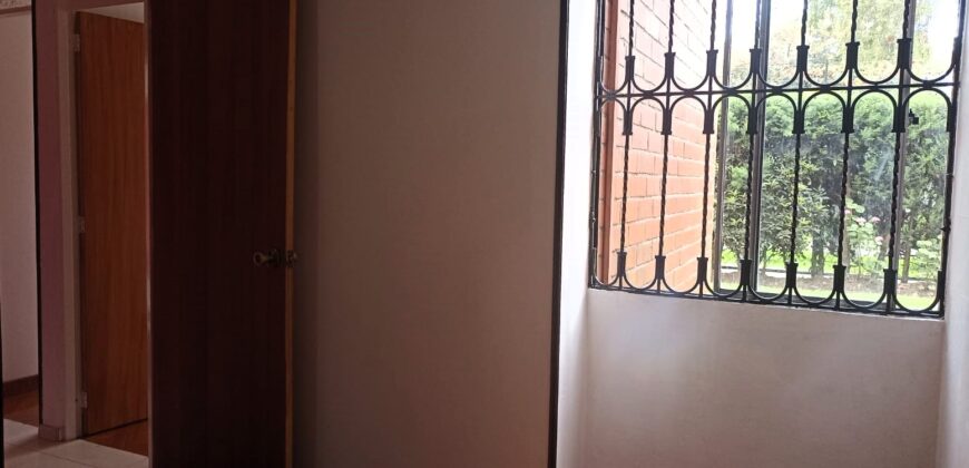 VENDO APTO ALAMOS (TORRECAMPO)