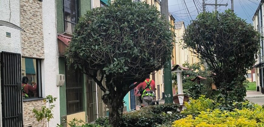 CASA VILLAS DE GRANADA (CALLE 80)