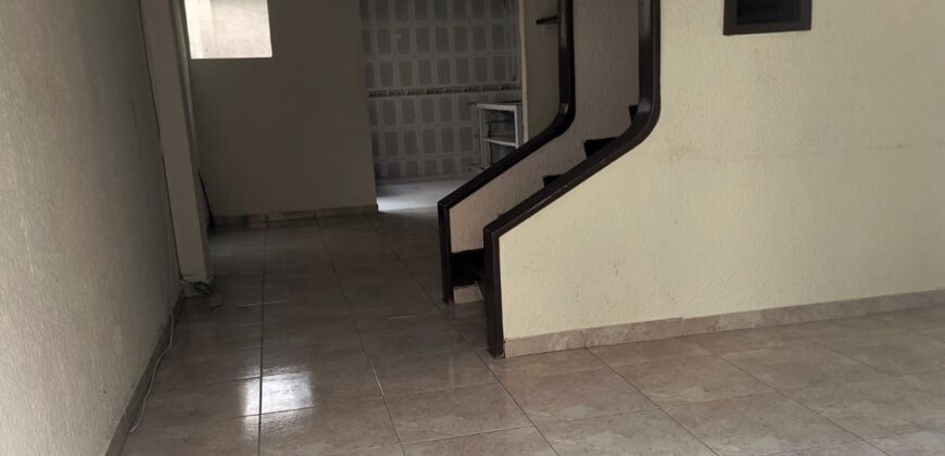 CASA VILLAS DE GRANADA (CALLE 80)