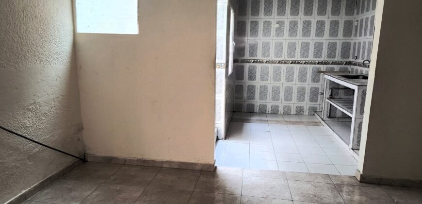 CASA VILLAS DE GRANADA (CALLE 80)