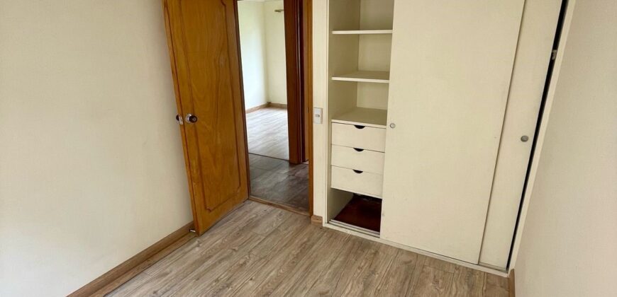 VENDO APTO BOCHICA (CALLE 80)