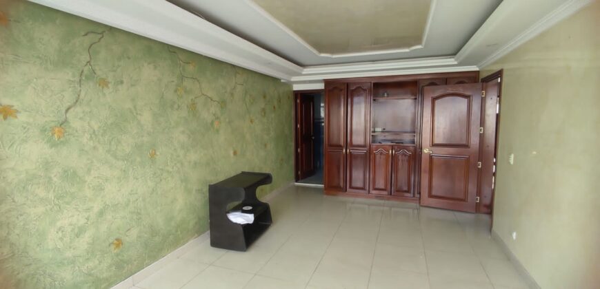 VENDO CASA AMPLIA VILLA LUZ