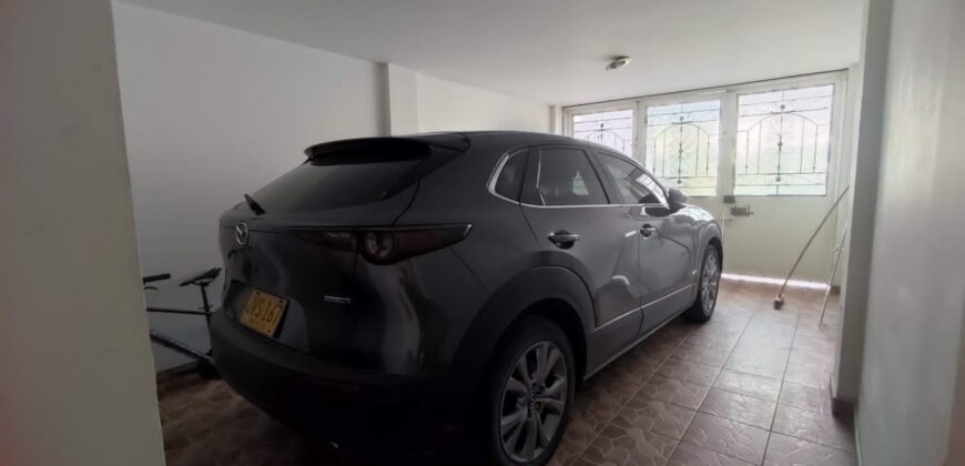 VENDO CASA AMPLIA VILLA LUZ