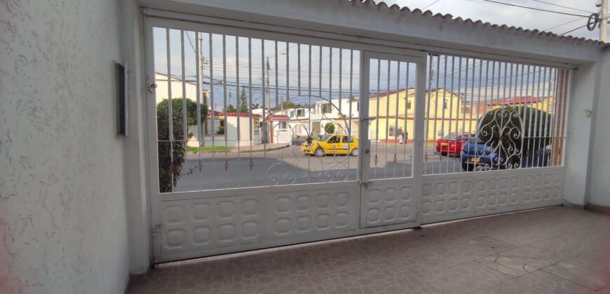 VENDO CASA AMPLIA VILLA LUZ
