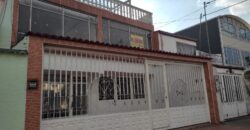 VENDO CASA AMPLIA VILLA LUZ