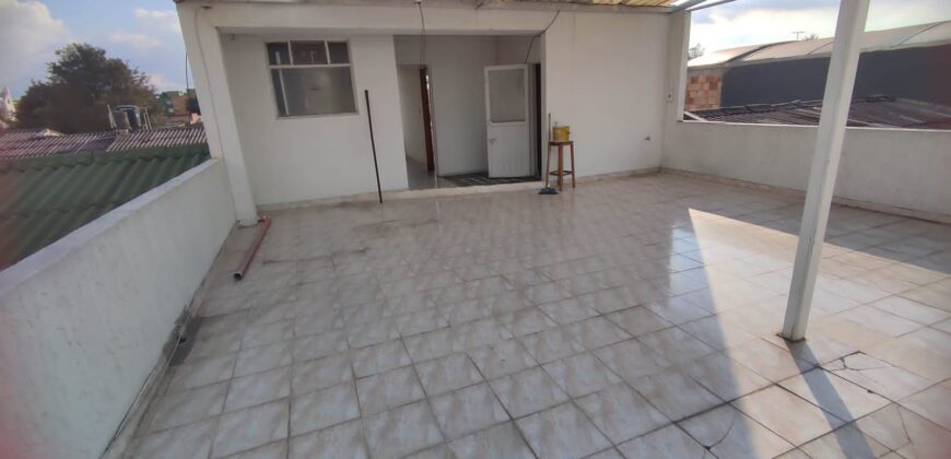 VENDO CASA AMPLIA VILLA LUZ