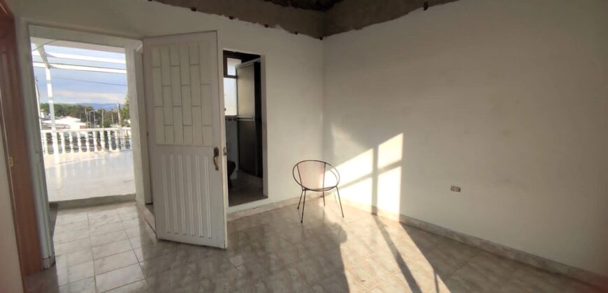 VENDO CASA AMPLIA VILLA LUZ