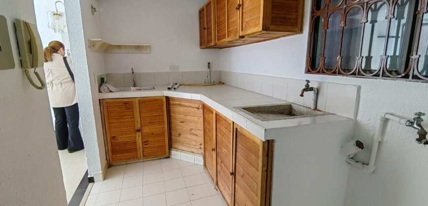 VENDO APTO BARRIO PRIMAVERA