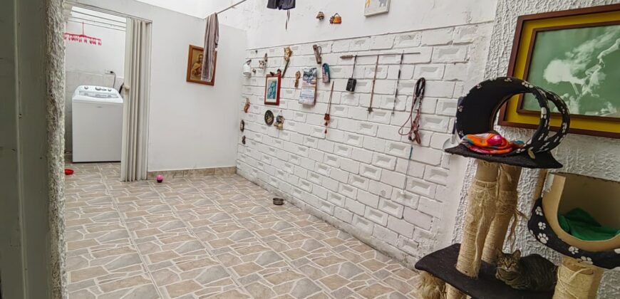 VENDO CASA REMODELADA VILLA LUZ