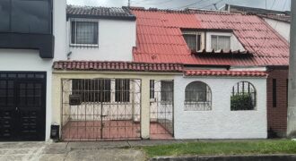 VENDO CASA REMODELADA VILLA LUZ
