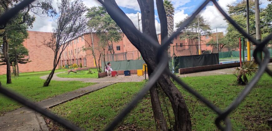 VENDO APTO ALAMOS TORRECAMPO