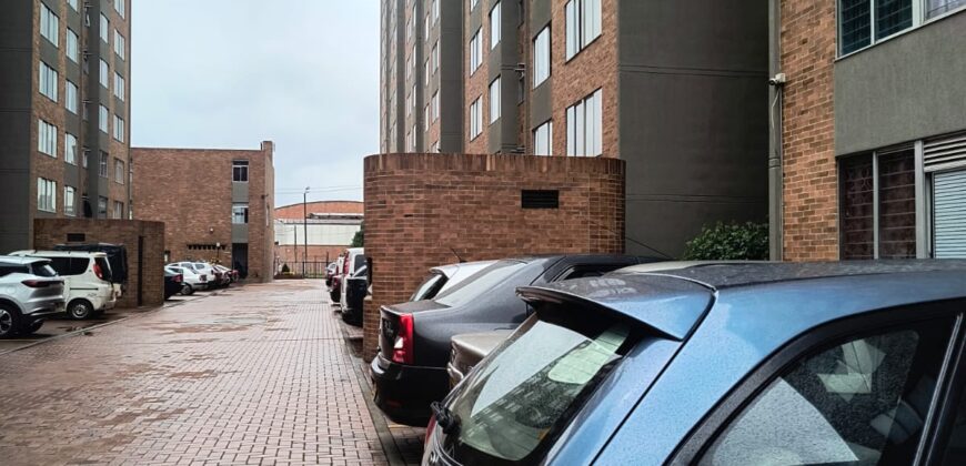 APARTAMENTO EN FONTIBON (SOLTICIO)