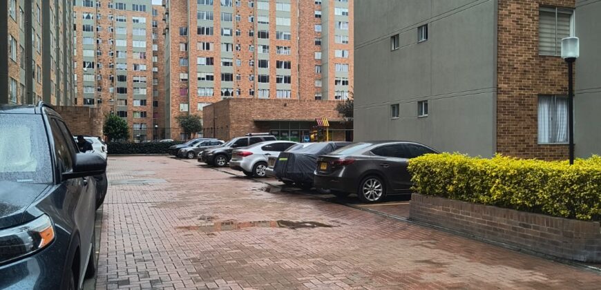 APARTAMENTO EN FONTIBON (SOLTICIO)