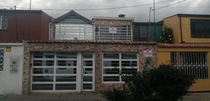 CASA EN VILLA LUZ (REMODELADA)