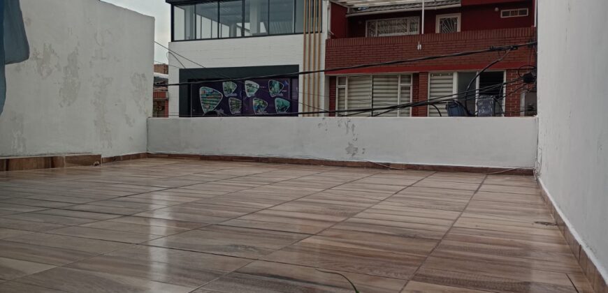 CASA EN ALAMOS (BOSQUES DE MARIANA)