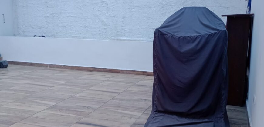 CASA EN ALAMOS (BOSQUES DE MARIANA)