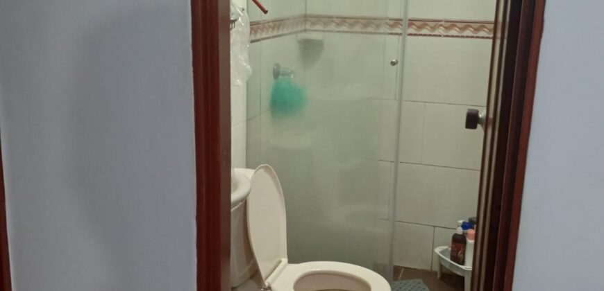 CASA EN ALAMOS (BOSQUES DE MARIANA)