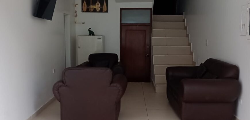 CASA EN ALAMOS (BOSQUES DE MARIANA)