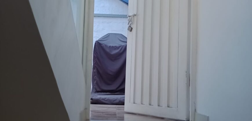 CASA EN ALAMOS (BOSQUES DE MARIANA)