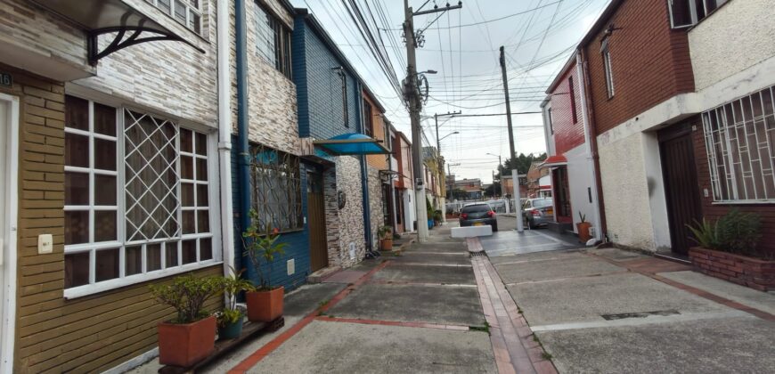 CASA EN ALAMOS NORTE