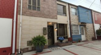 CASA EN ALAMOS NORTE