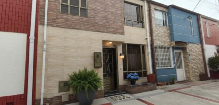 CASA EN ALAMOS NORTE