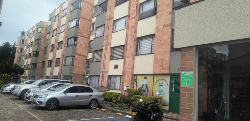 APARTAMENTO EN ALAMOS (CONJUNTO PINAR)