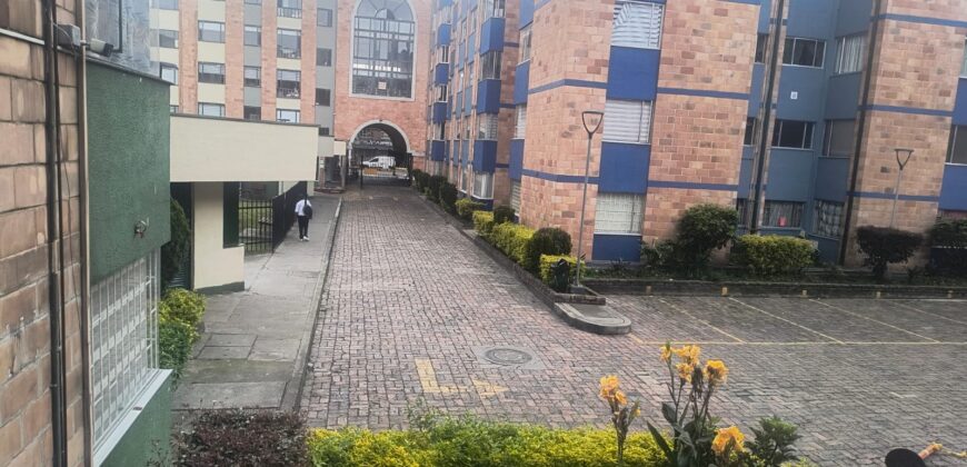 APARTAMENTO EN ALAMOS (CONJUNTO PINAR)