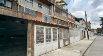 CASA EN SAN JOSE NORTE (LA GRANJA)